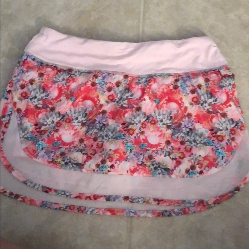 NEW LULULEMON hotty hot skort